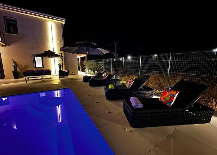 Πανσιόν Alba Gold Luxury & Cefalù